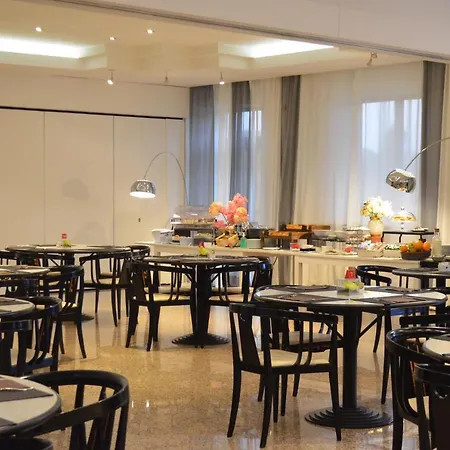 Hotel Diamante 4*