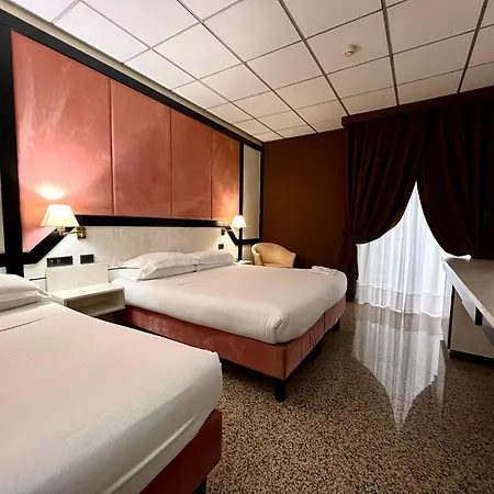 Diamante 4*