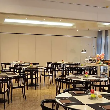 Hotel Diamante