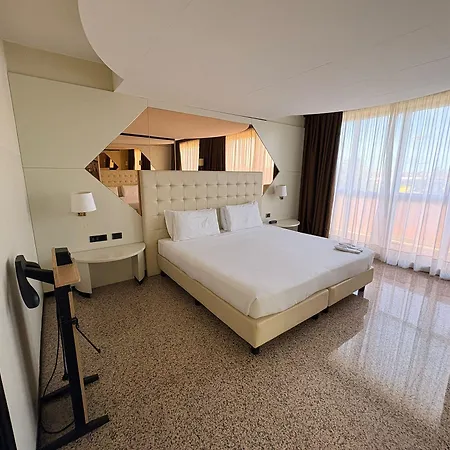 Diamante Hotel 4*
