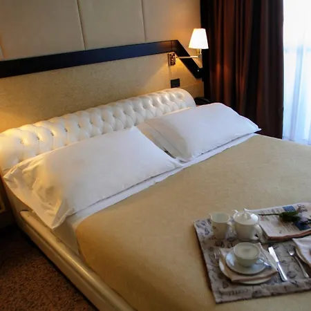 Diamante 4*